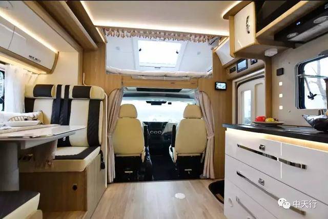 全國車展，怎么少得了星馳進口依維柯房車！