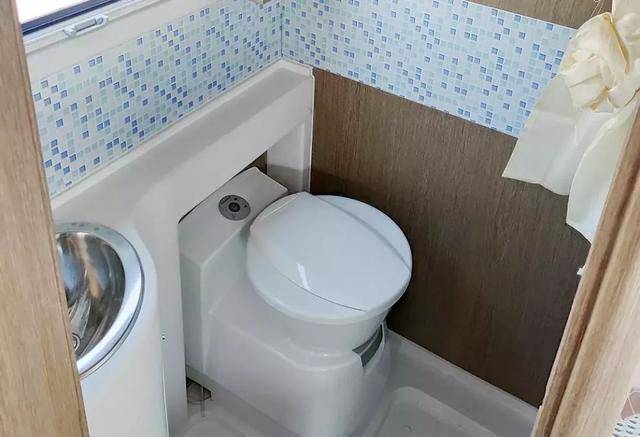 你會在房車里上（la）大（ba）號（ba）么？